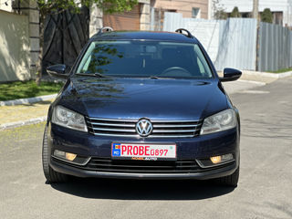 Volkswagen Passat foto 2