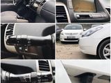 Toyota Prius foto 10