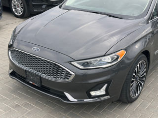 Ford Fusion foto 16