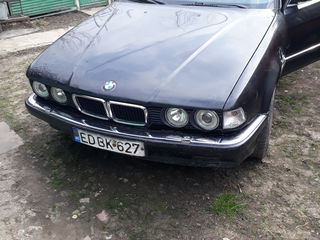 BMW 7 Series foto 1