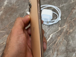 iPhone 11 Pro Max Gold foto 3