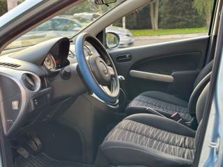 Mazda 2 foto 9