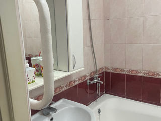 Apartament cu 2 camere, 60 m², Botanica, Chișinău foto 5