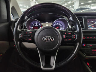 KIA Carnival foto 5