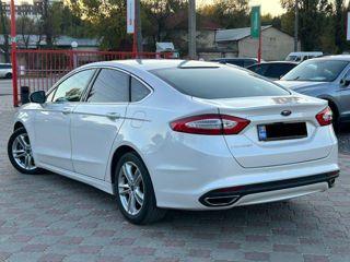 Ford Mondeo foto 4