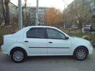 Dacia Logan foto 2