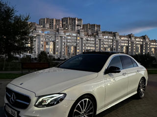 Mercedes E-Class foto 3