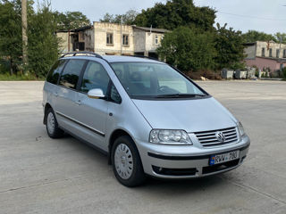 Volkswagen Sharan foto 2