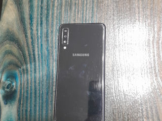 Samsung Galaxy A7 2018 foto 2
