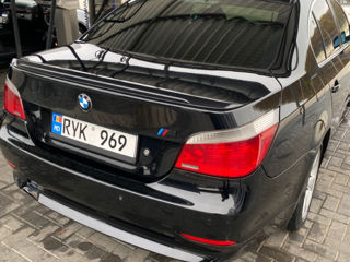 BMW 5 Series foto 5