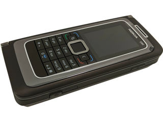 Nokia E90 în Stare Excelentă