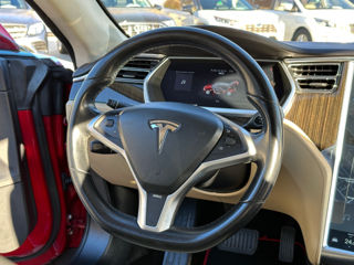 Tesla Model S foto 9