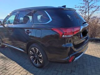 Mitsubishi Outlander foto 7