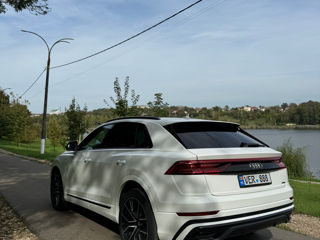 Audi Q8 foto 6