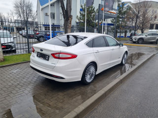 Ford Mondeo foto 5