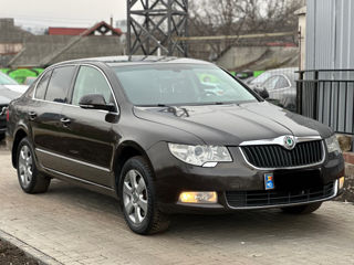 Skoda Superb foto 2