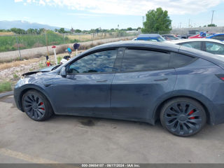 Tesla Model Y foto 4