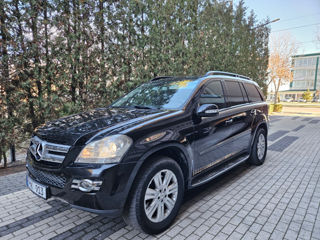 Mercedes GL-Class