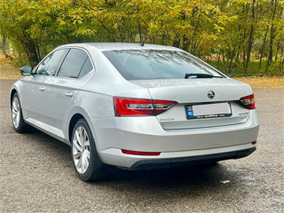 Skoda Superb foto 6