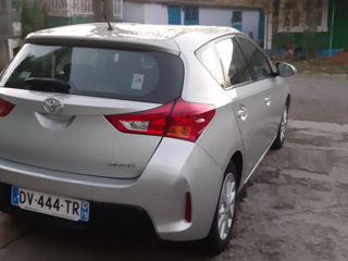 Toyota Auris foto 4