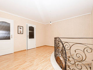 Apartament cu 3 camere, 150 m², Botanica, Chișinău foto 9