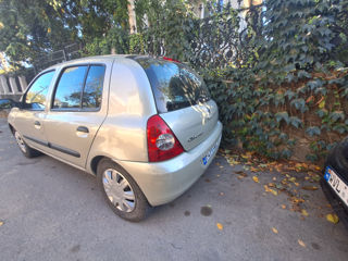 Renault Clio foto 4