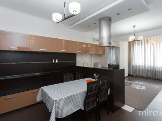 Apartament cu 3 camere, 140 m², Râșcani, Chișinău foto 10