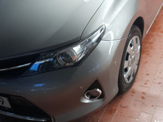 Toyota Auris foto 2