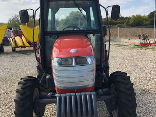 Se vinde tractor second hand  Kioti DK551 foto 1