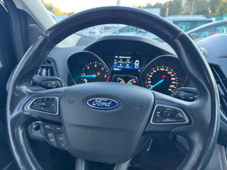 Ford Kuga foto 14