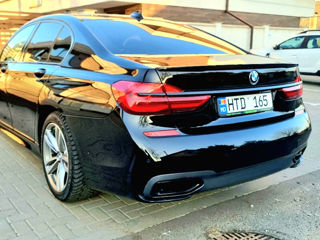 BMW 7 Series foto 4