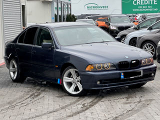 BMW 5 Series foto 4