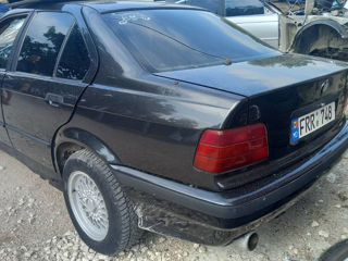 BMW 3 Series foto 1