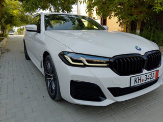 BMW 5 Series foto 1