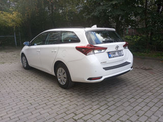 Toyota Auris foto 4