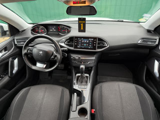 Peugeot 308 foto 9