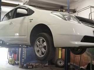 Toyota Prius ремонт любой сложности foto 1