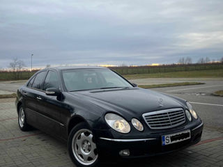 Mercedes E-Class foto 9