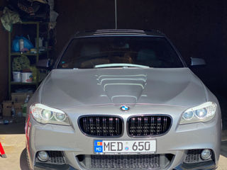 BMW 5 Series foto 8