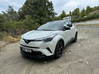 Toyota C-HR foto 1