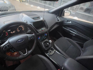 Ford Kuga foto 6