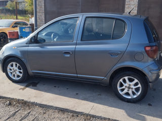 Toyota Yaris foto 9