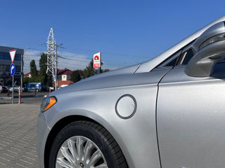 Ford Fusion foto 6