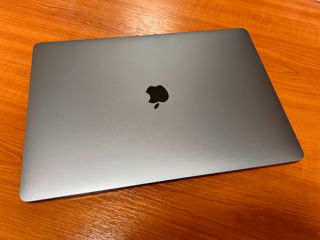 MacBook Apple!