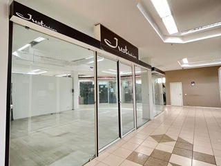 Urgent! 450 euro/m. se vinde urgent spatiu comercial centru JUMBO 29000 euro  / 50 m