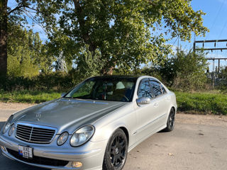 Mercedes E-Class foto 3