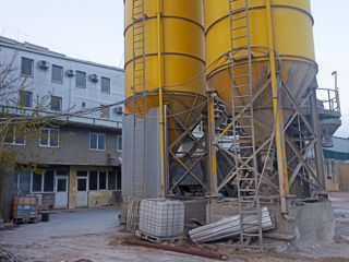 Продам бетонный завод с территорией 1,2 га на Буюканах.