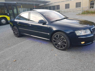 Audi A8 foto 1