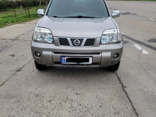 Nissan X-Trail foto 4