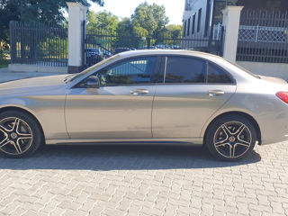 Mercedes C-Class foto 9